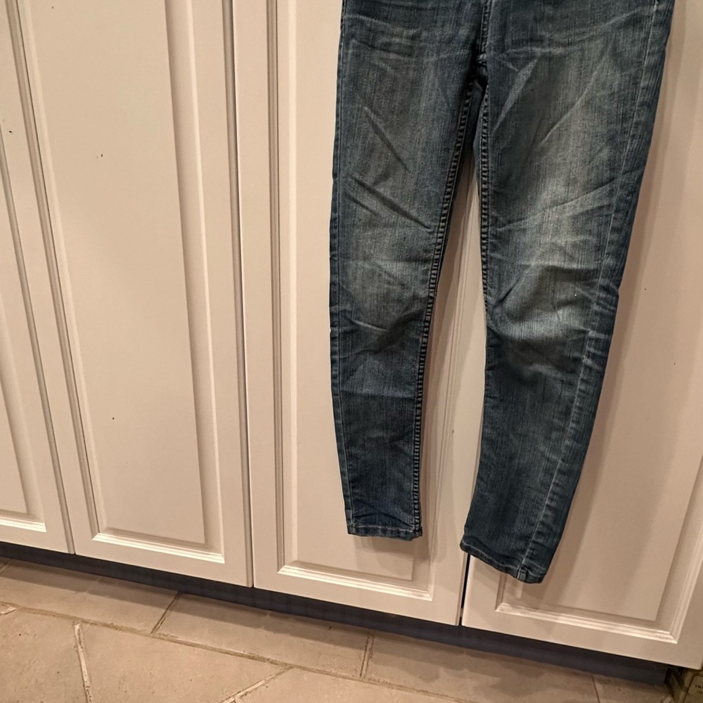 Levi's Classic Indigo Girl’s Size 10 Jeans 2009 -Very Soft and Lightweight